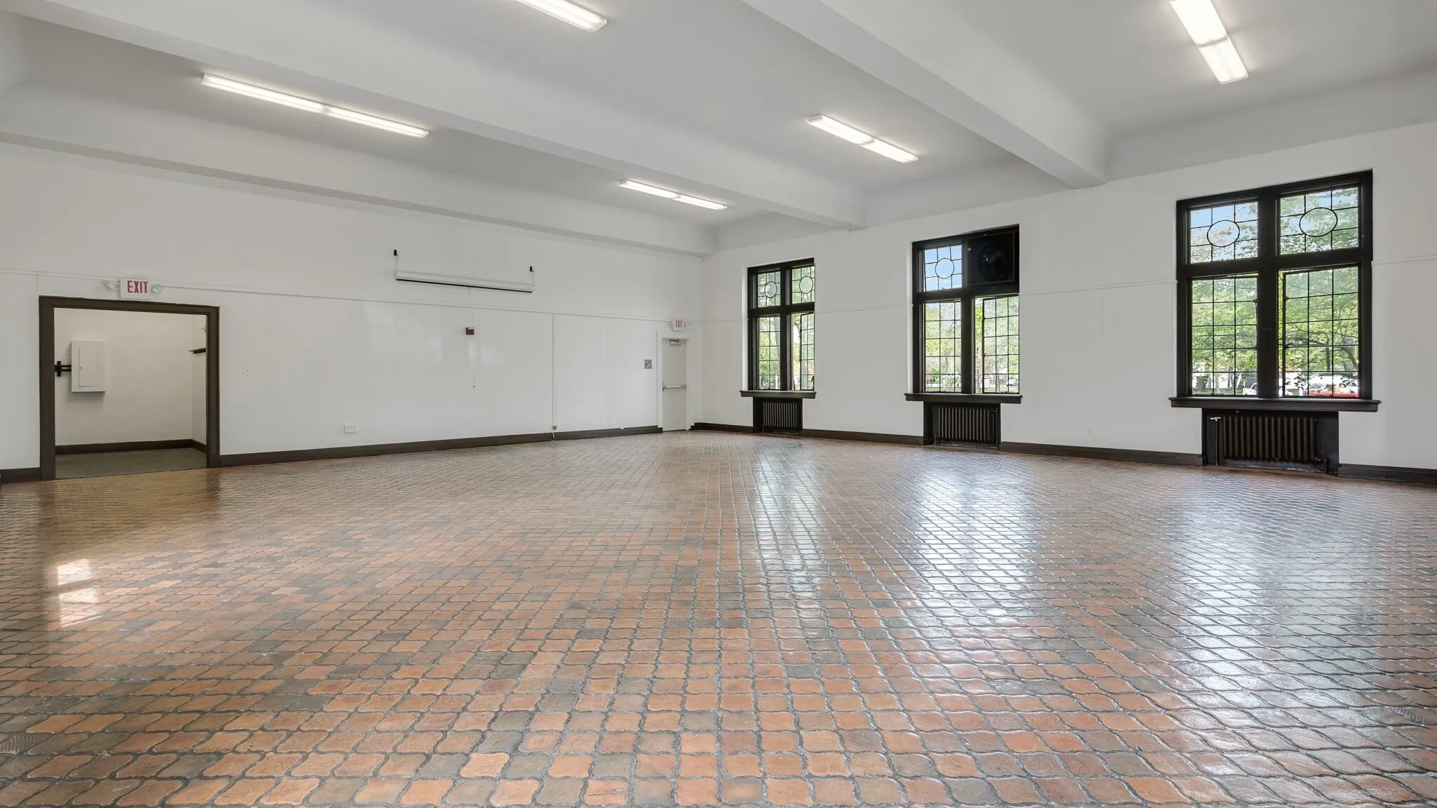 imgi_28_1ZOAR70MAUB5-2048x1152